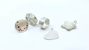 The  Art Clay Silver introductory & intermediate jewellery courses will give you a strong foundation to work with precious metal clay. 